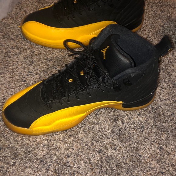 Jordan retro 12s main image 4